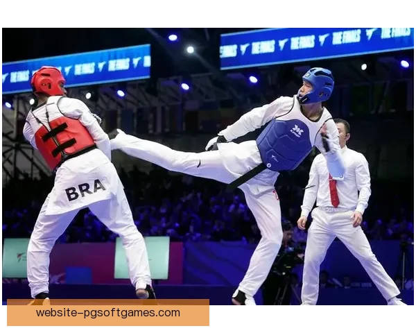 全球跆拳道界的顶尖纪录挑战及突破对比，惊艳世界！