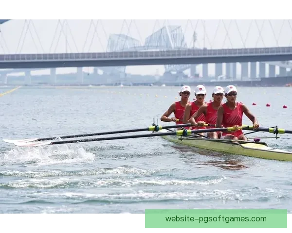 划桨奋进：畅享赛艇赛事精彩回放