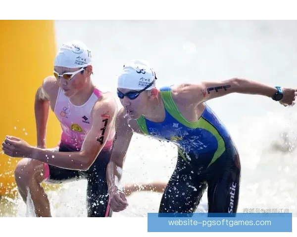 铁人三项赛事盛况，挑战极限迎接新挑战